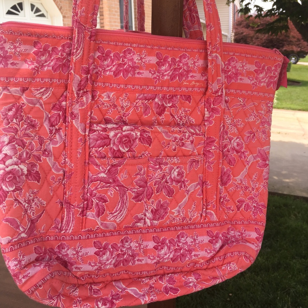 Vera Bradley zip-top tote bag